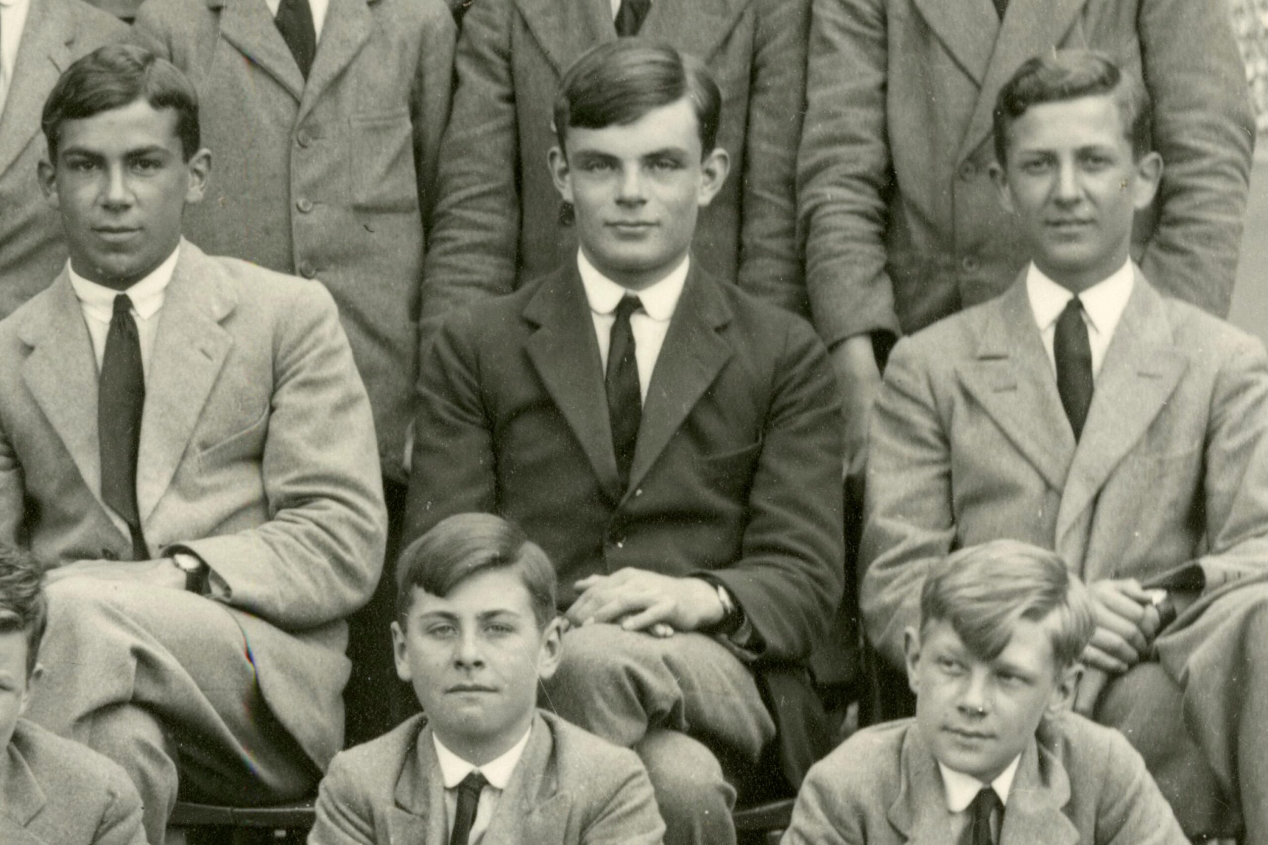 From being a homosexual to a computer science genius, here's an inspiring life story of Alan Turing - Leader Biography